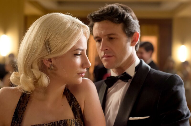 Patricia Márquez (Miriam Giovanelli, l.); Enrique Otegui (Diego Martín, r.) – Bild: WDR/​Manuel Fernandez-Valdes/​Beta Film GmbH