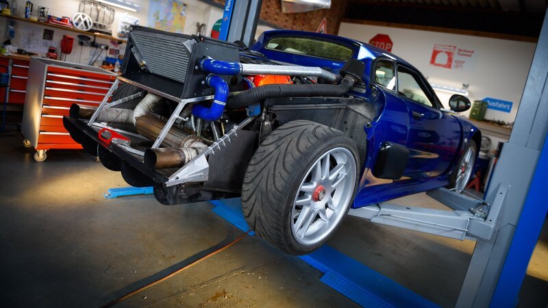 Noble. Workshop. Broken down rear. Raised. Long. – Bild: Discovery Communications./​Richard Heeley/​Richard Heeley