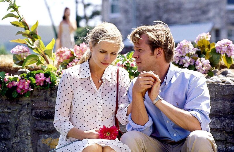 Nach all den Jahren kommt es endlich zu einer Aussprache zwischen Susan (Susanne Michel) und Patrick (Dirk Mierau). Dabei müssen sich beide eingestehen, dass sie einander noch lieben. – Bild: ORF /​ Jon Ailes