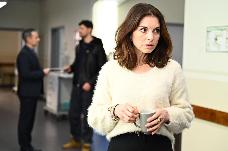 Gabriella (Bianca Hein), Kilian (Marc Dumitru, l.) und Mika (Daniel Noah) – Bild: RTL /​ Julia Feldhagen /​ Todesangst