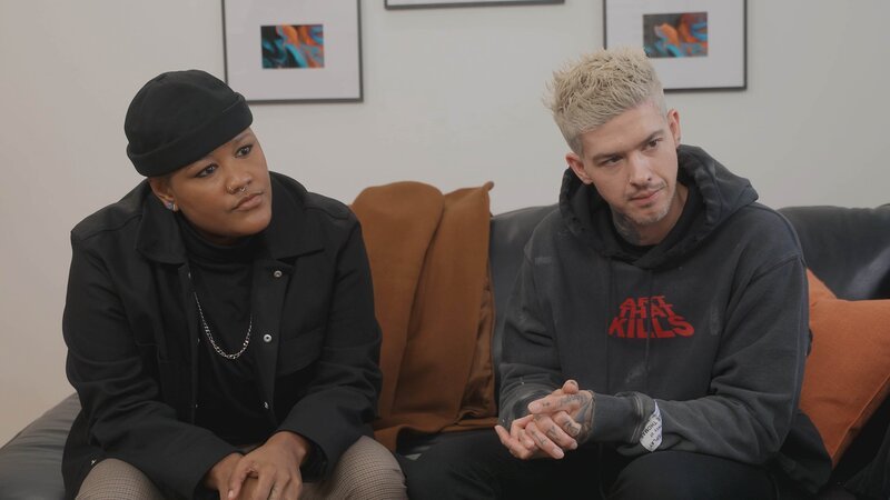 Rahne Jones, Travis Mills – Bild: Paramount