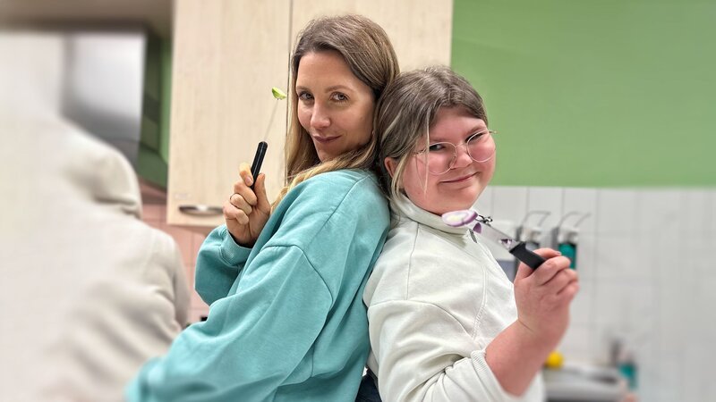 Anastasia besucht das Projekt „Starke Kinder – starker Bremer Westen“, um etwas gegen ihr Übergewicht zu unternehmen. – Bild: WDR/​tvision