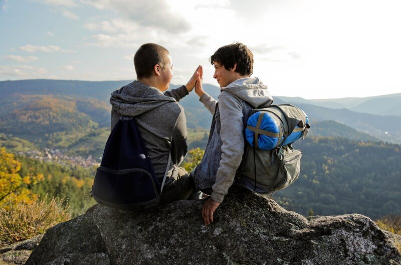 Max (Jonas Oeßel) und Paul (Levi Eisenblätter) – Bild: SWR/​Felix Meinhardt