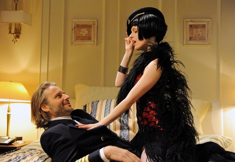 ARD STURM DER LIEBE FOLGE 1214, am Dienstag um 15:10 Uhr im ERSTEN. Hildegard schlägt Lena vor, Trost im Glauben zu suchen. – Bild: One