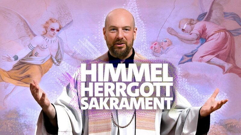 Key Visual Sendereihenbild mit Typo zu „Himmel, Herrgott, Sakrament“ mit dem Pfarrer Hans Reiser (Stephan Zinner). – Bild: BR, ORF, maze pictures GmbH