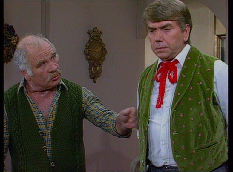 L-R:  Alois (Peter Steiner), Simon Lindner, Bauer (Erich Seyfried) – Bild: Heimatkanal (DE)