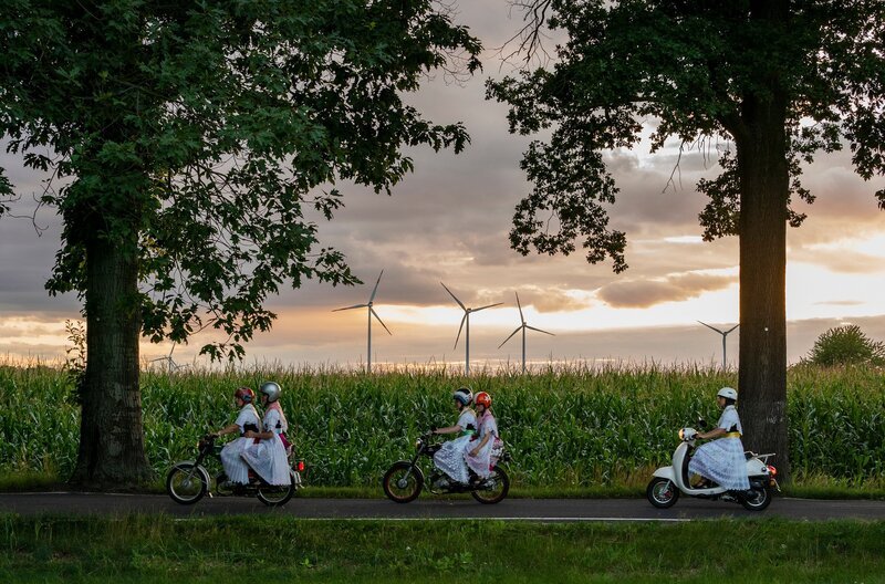 Komparserie. – Bild: MDR/​Moovie/​Steffen Junghans