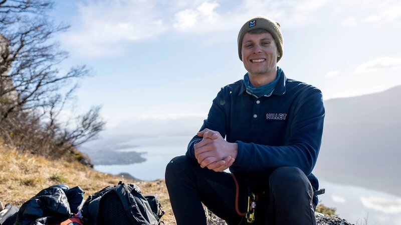 Seiltänzer Antoine Mesnage schätzt das Naturparadies in der Region Savoyen – Bild: NDR