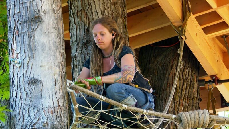 During the Mind Bending Maple build. – Bild: Discovery