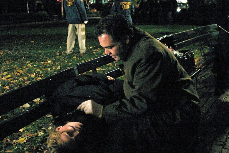 Pictured: (l-r) Pamela Gray as Bex, Vincent D’Onofrio as Det. Robert Goren – Bild: UNIVERSAL CHANNEL