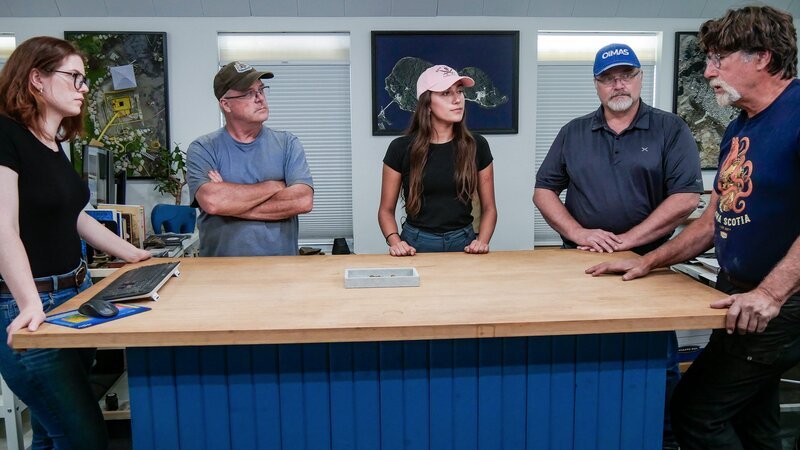 Oak Island Fluch und Legende Staffel 13 EP Hinweise aus Stein – Bild: uklib /​ THE HISTORY CHANNEL /​ Prometheus Entertainment