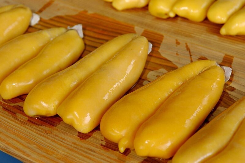 Kostbar wie Gold: japanisches Karasumi, das Takanos Familie seit Generationen in Handarbeit herstellt – Bild: Alessandro Rocca