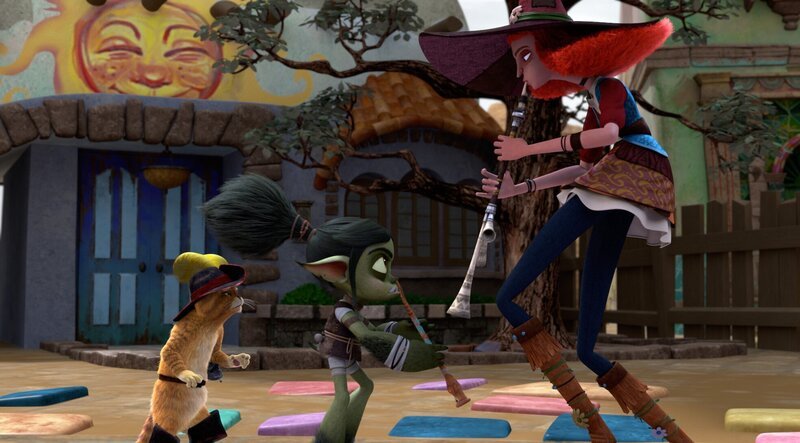 Grübel (m.) tritt mit ihrer Koboldflöte gegen die fiese Fanny an, um die Stadt vor ihr und den Bienen zu retten. – Bild: ORF/​Universal