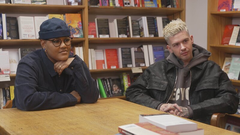 Rahne Jones, Travis Mills – Bild: Paramount