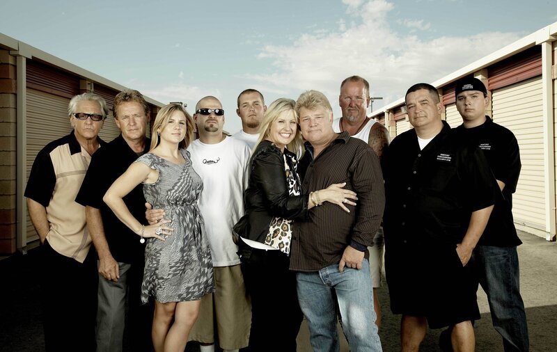 L-R: Barry, David, Brandi, Jarrod, Laura, Dan and Darrell. – Bild: 2010 A&E Television Networks.   All Rights Reserved. Lizenzbild frei