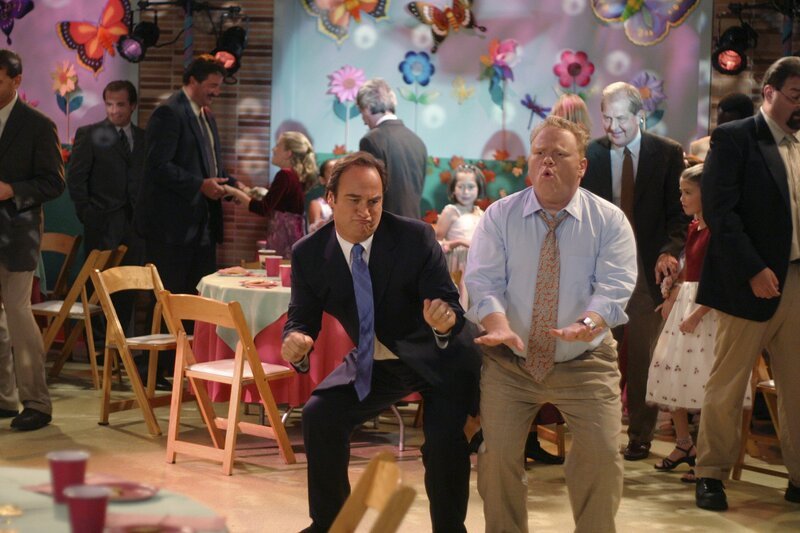 Jim feels hurt when Ruby invites Andy to the father-daughter dance instead of him. JIM BELUSHI, LARRY JOE CAMPBELL – Bild: Disney /​ The Walt Disney Company Germany /​ ABC/​MICHAEL ANSELL