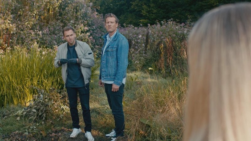 Philipp Stehler (l.); Robert Ritter (r.) – Bild: Dieses Bild darf ausschließlich nach Maßgabe der Allgemeinen Geschäftsbedingungen für die Presselounges der Sender der ProSiebenSat.1 Media SE (AGB) genutzt werden. Die in den AGB festgesetzten Rechteeinschränkungen sind unbedingt  …