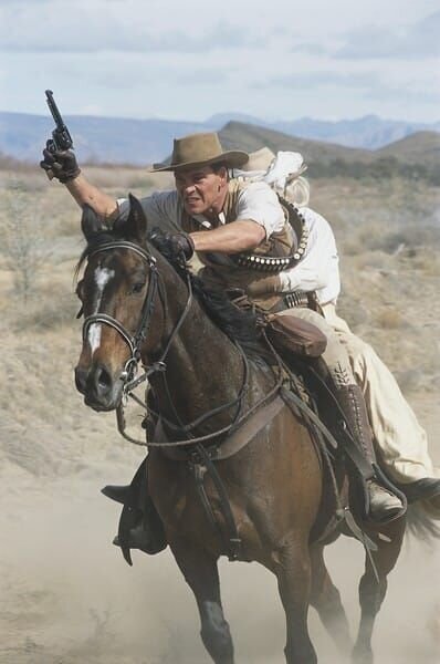 Im Bild: Allan Quatermain (Patrick Swayze) – Bild: RTL Nederland