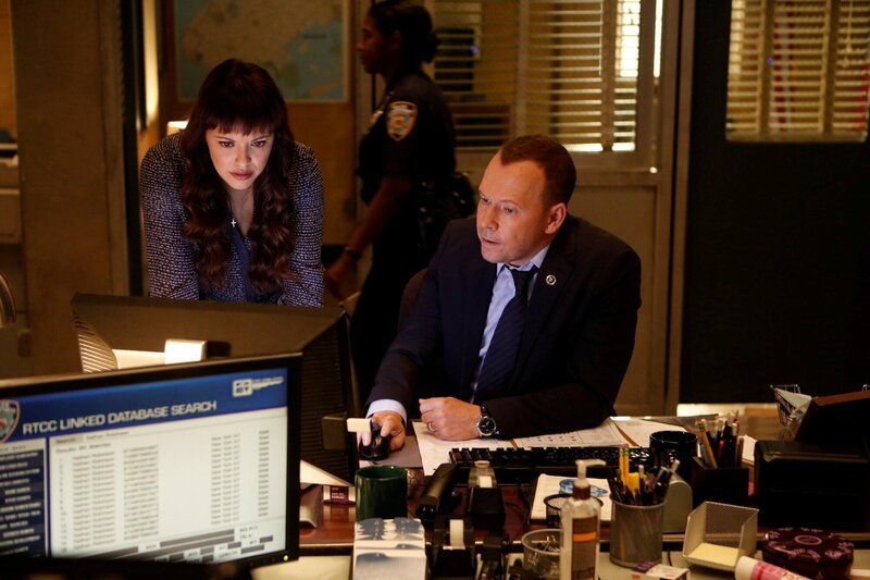 Det. Maria Baez (Marisa Ramirez), Danny Reagan (Donnie Wahlberg). – Bild: Craig Blankenhorn /​ CBS