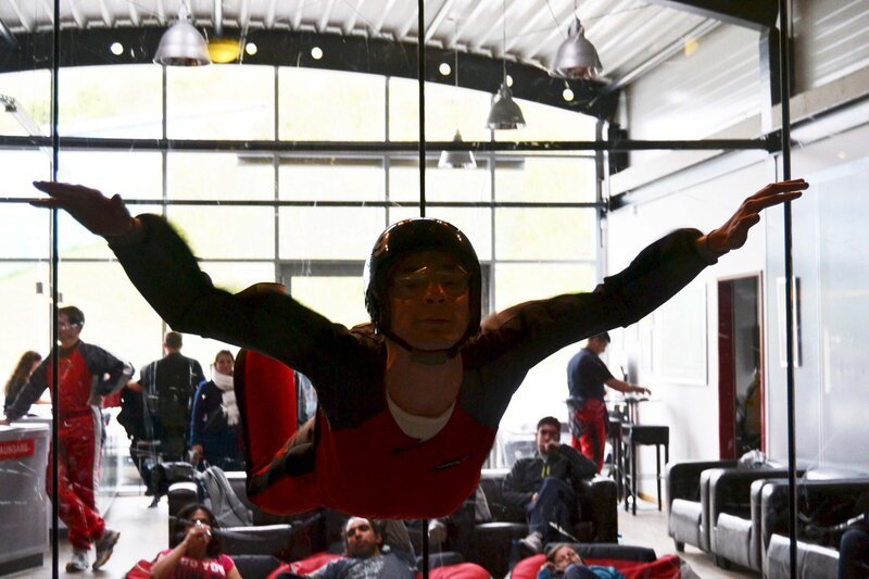 Eric Mayer in der Skydive Halle in Bottrop – Bild: ZDF/​Sandra Palm