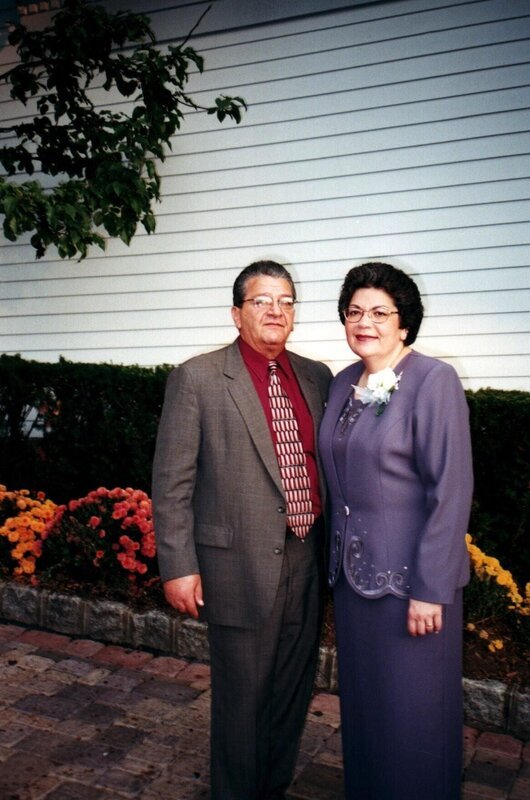 Costas Christofi und seine Schwester Andrea Adams – Bild: Oxygen Cable LLC