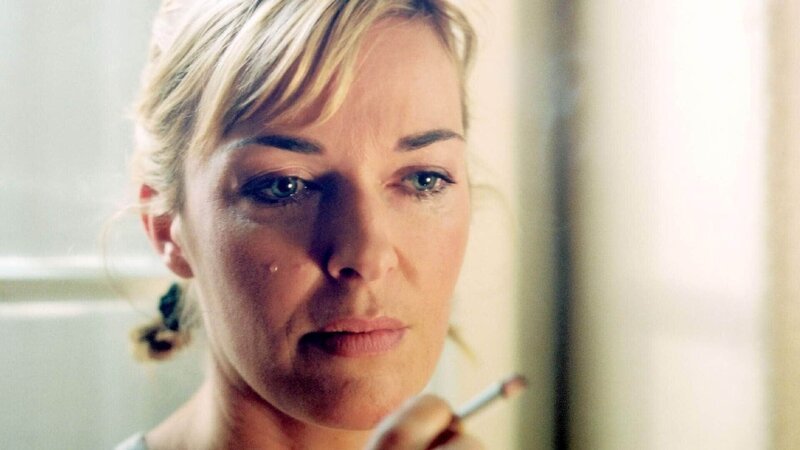 Ines (Freya Trampert) soll im Auftrag von Gomulka Walter ermorden, doch ihre Gefühle stehen ihr im Weg … – Bild: MG RTL D /​ Richard Hübner