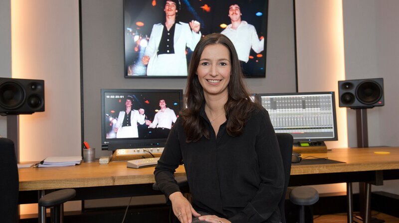 Erzählt wird der Film von Pinar Atalay, die 1978 in Lemgo zur Welt kam. – Bild: WDR/​Fulvio Zanettini