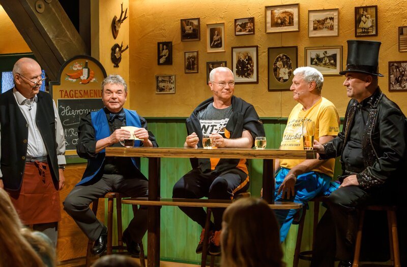 v.li. Karlheinz Hartmann, Albin Braig, Martin Rassau, Bernhard Ottinger, Hieronymus. – Bild: SWR/​Sabine Stumpp