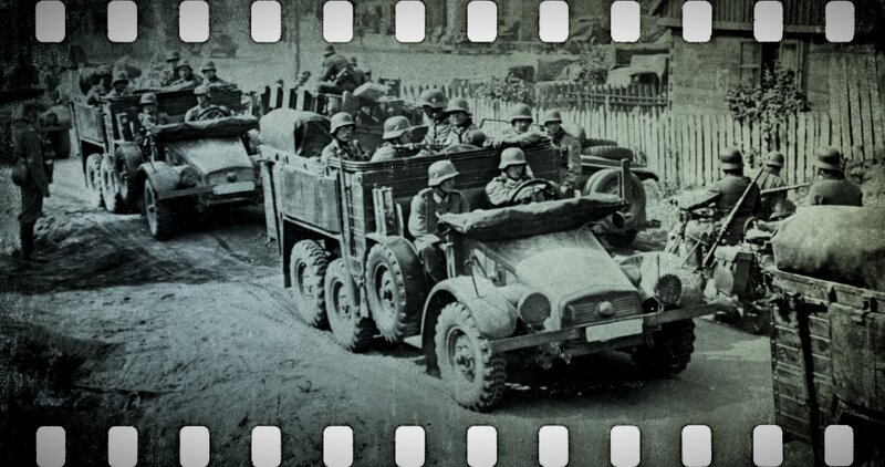 Privataufnahmen beteiligter Soldaten bieten erstmals private Einblicke hinter den propagandistischen Siegeszug der deutschen Wehrmacht. – Bild: Tobias Lenz /​ ZDF
