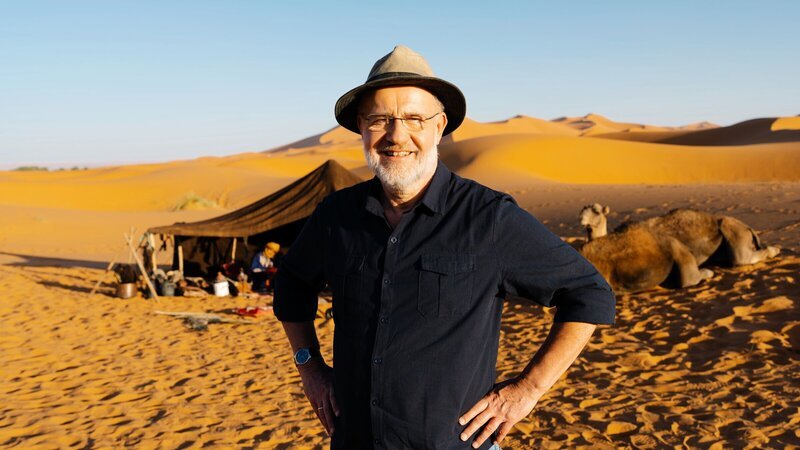 Harald Lesch in der marokkanischen Wüste – Bild: ZDF und Abdelaziz Assaoud