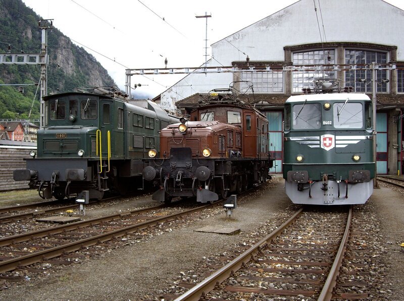 3 Gotthardloks im Depot Erstfeld. – Bild: SWR/​Alexander Schweitzer