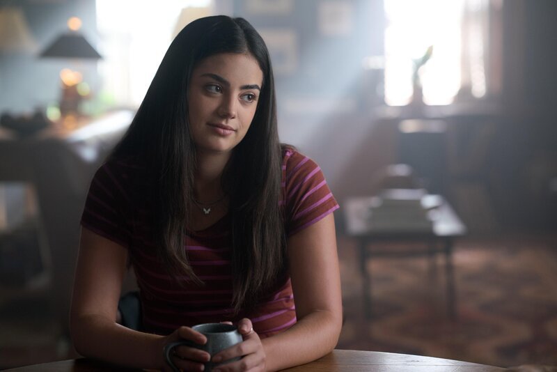 Alice Dhawan (Sadie Laflamme-Snow) – Bild: RTL /​ Hallmark Media /​ Leben und Sterben