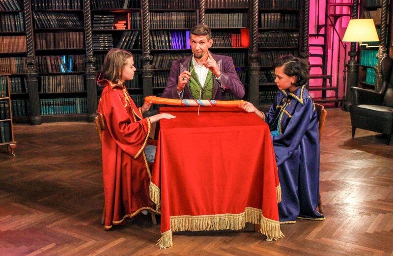 Esma, Tristan, Johnny. – Bild: ORF/​Tower10/​Kids TV/​Andreas Hagemann