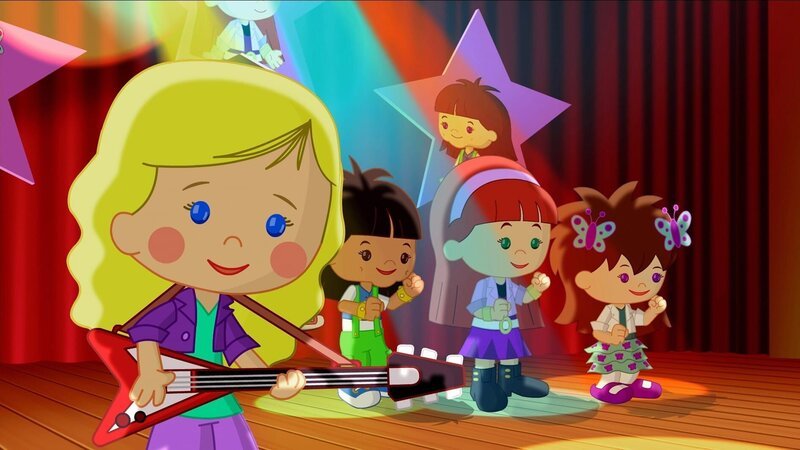 Zoé (li.) mit ihrer Band während des Auftritts – Bild: KiKA