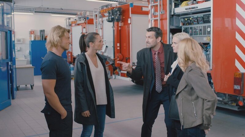 Daniela Stamm (2.v.l.) – Bild: ATV2