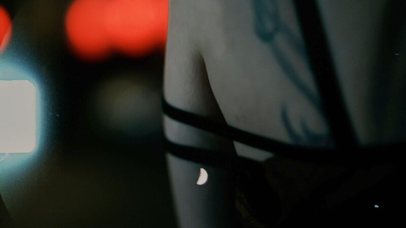 Detailaufnahme von einem Rücken. – Bild: ServusTV /​ Bilderfest