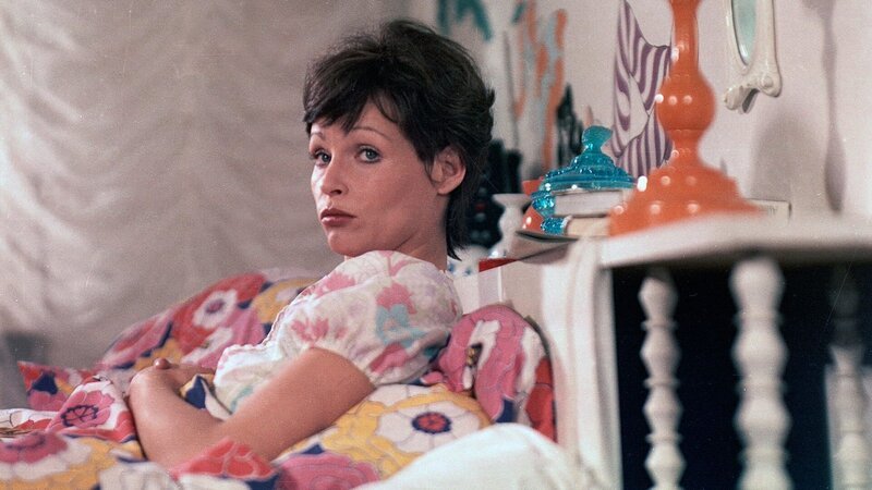 Angelika Minhoff (Angelica Domröse) – Bild: rbb/​DRA/​Alexander Schittko