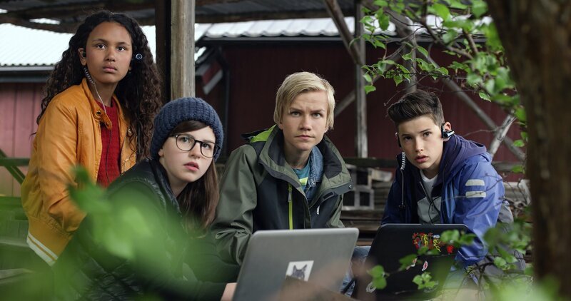 TRIO versucht, in Ramruns Versteck einzudringen – Bild: NDR/​NordicStories