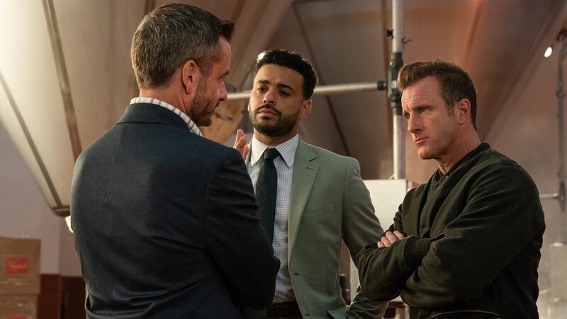 Mike Sherman (Ryan Broussard, m.), Jason Grant (Scott Caan, r.) – Bild: Sony Pictures Television /​ Fox Entertainment