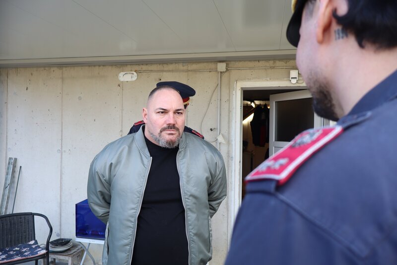 Protagonisten bei den Dreharbeiten – Bild: ServusTV /​ Mabon FIlm