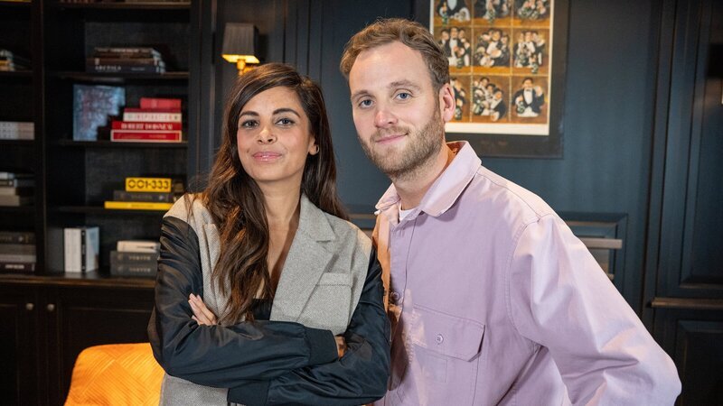 Schauspielerin und Moderatorin Collien Fernandes spricht in „Terra Xplore“ mit Psychologe Leon Windscheid über ihre Trennung und darüber, wer man nach den Jahren des „Wir“ eigentlich selbst ist. – Bild: ZDF und Marius Fuchtmann