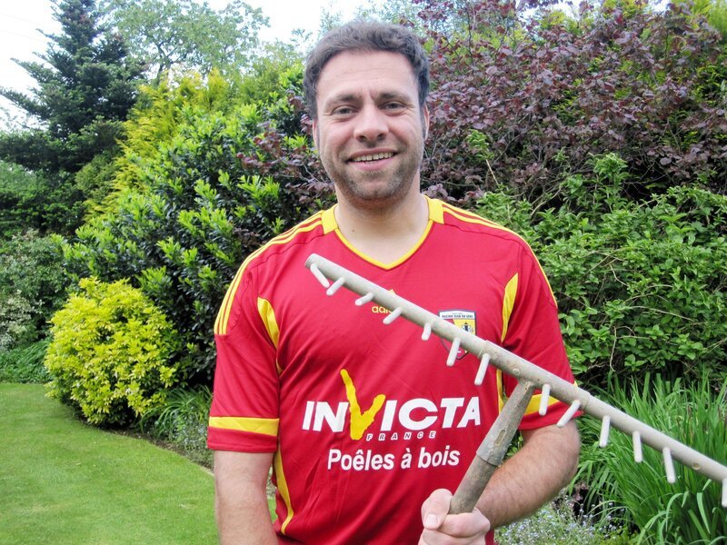 Diplom-Biologe und Hobbygärtner Claus – Bild: VOX/​Tokee Bros.