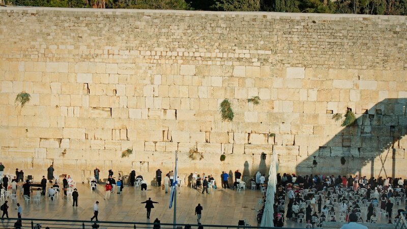 Westmauer in Jerusalem. – Bild: ORF/​Metafilm GmbH
