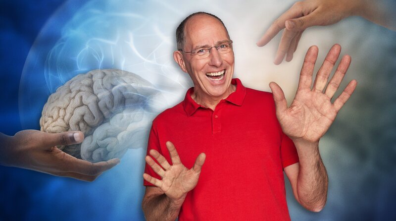 Hände: mit ihnen greifen wir nicht nur nach Dingen, sie sind auch entscheidend dafür, wie wir die Welt „begreifen“. Wer seine Hände vielseitig nutzt, der tut auch etwas für die Fitness im Kopf. Die Hirnforschung zeigt: Eine gut trainierte Feinmotorik hängt eng mit sprachlichen Fähigkeiten und mathematischem Verständnis zusammen. Konzentration, Merkfähigkeit, räumliche Intelligenz – all das wird durch die Hände beeinflusst. Zusätzlich sind sie ein zentrales Kommunikationsmittel: über Gesten teilen wir uns mit, über Berührungen festigen wir unsere sozialen Bindungen. Die Sendung moderiert Thomas Ranft. – Bild: WDR/​Tilman Schenk/​ImageBROKER/​newspixx vario images/​KI