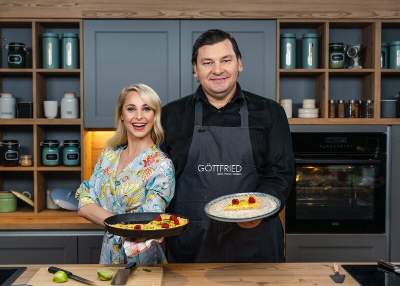 Silvia Schneider, Christian Göttfried. („Zitronentarte“ und „Forelle in brauner Butter mit Sprossensalat und Wildkräuter“). – Bild: ORF / Lura Media / Simeon Baker Silvia Schneider, Christian Göttfried. („Zitronentarte“ und „Forelle in brauner Butter mit Sprossensalat und Wildkräuter“). – Bild: ORF / Lura Media / Simeon Baker