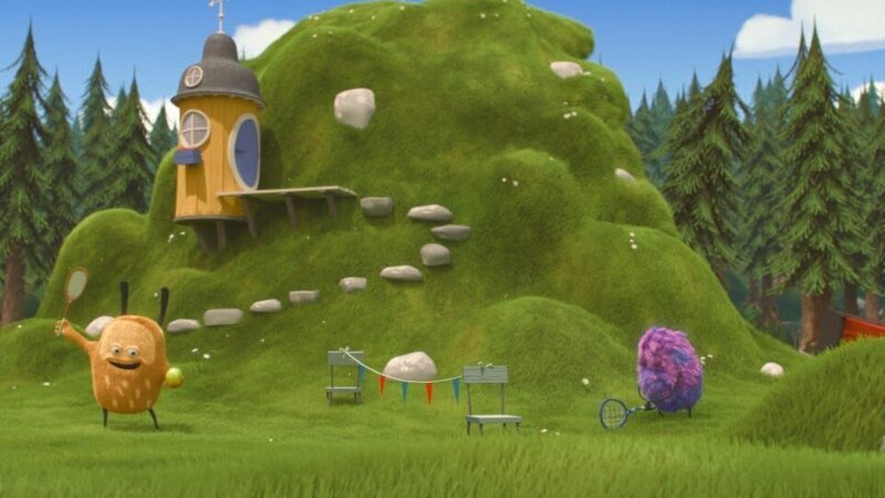 Kiwi und Strit spielen Tennis. – Bild: NDR/​Copenhagen Bombay Rights