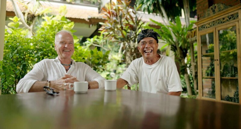  Mario Dalpra mit Freund Ben in Bali. – Bild: ORF/​POPUP MEDIA TV