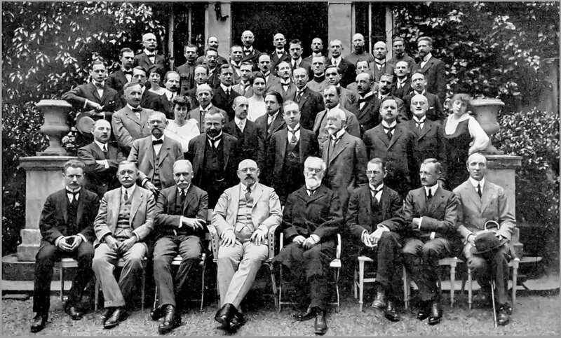 Saint Germain Friedensschluss 1919. – Bild: ORF/​ORF III/​ÖNB