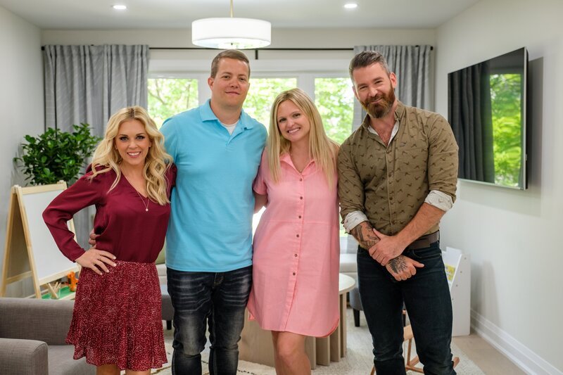 (v.l.n.r.) Kortney; Matt; Meghan; Kenny – Bild: 2021 SBE (Your Move 2) INC. /​ Darren Goldstein Lizenzbild frei