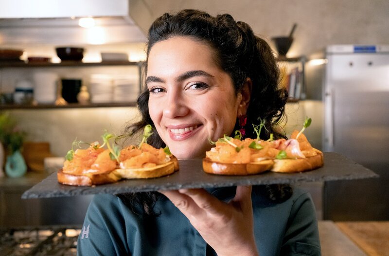 Der würzige Geschmack der Kräuter verleiht dem zarten Fisch eine unvergleichliche Tiefe – fast wie ein Sommerurlaub am Mittelmeer. – Bild: Benjamin Wistorf